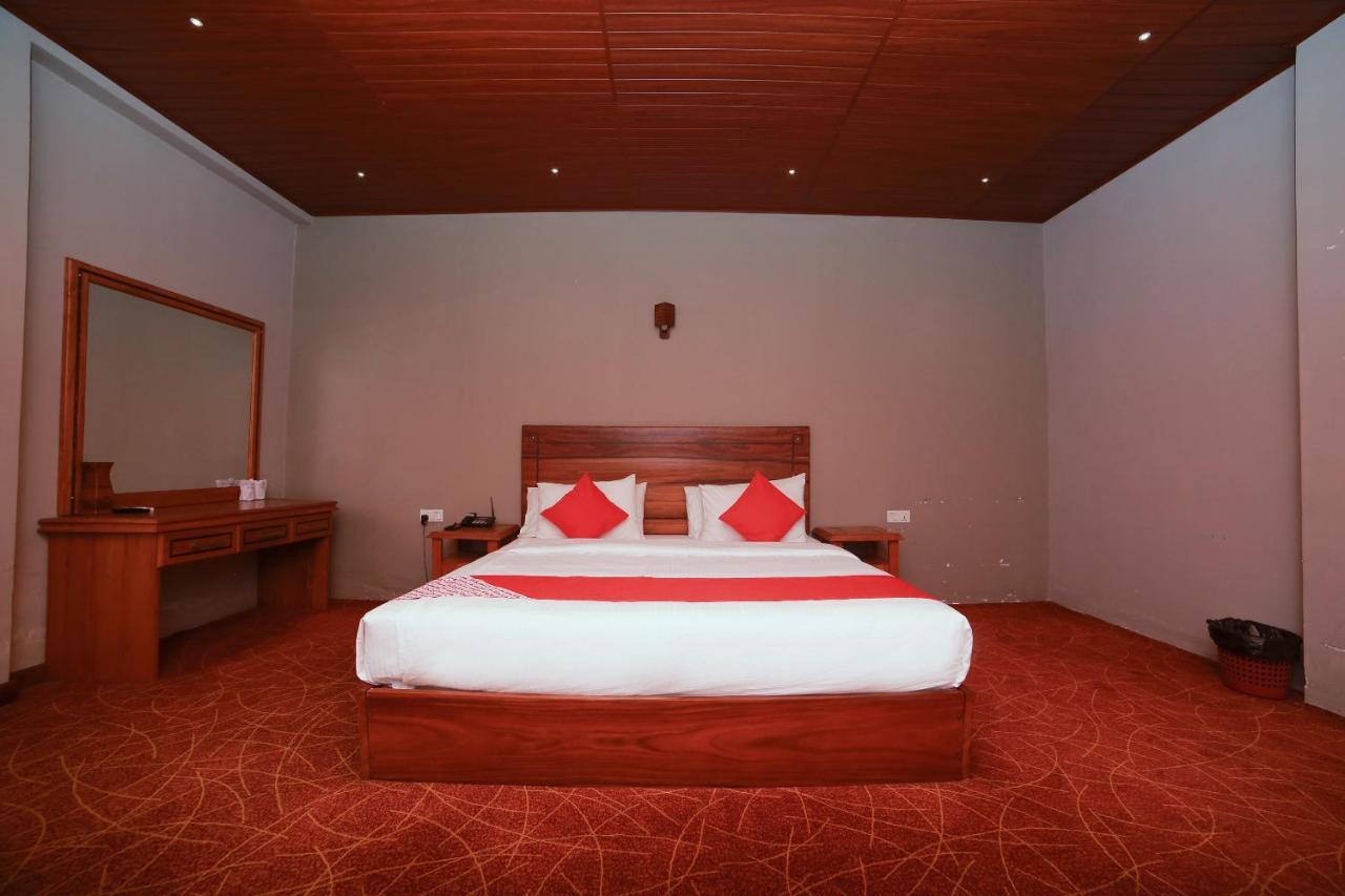 Oyo 278 Hotel Rivelka Kundasale Extérieur photo